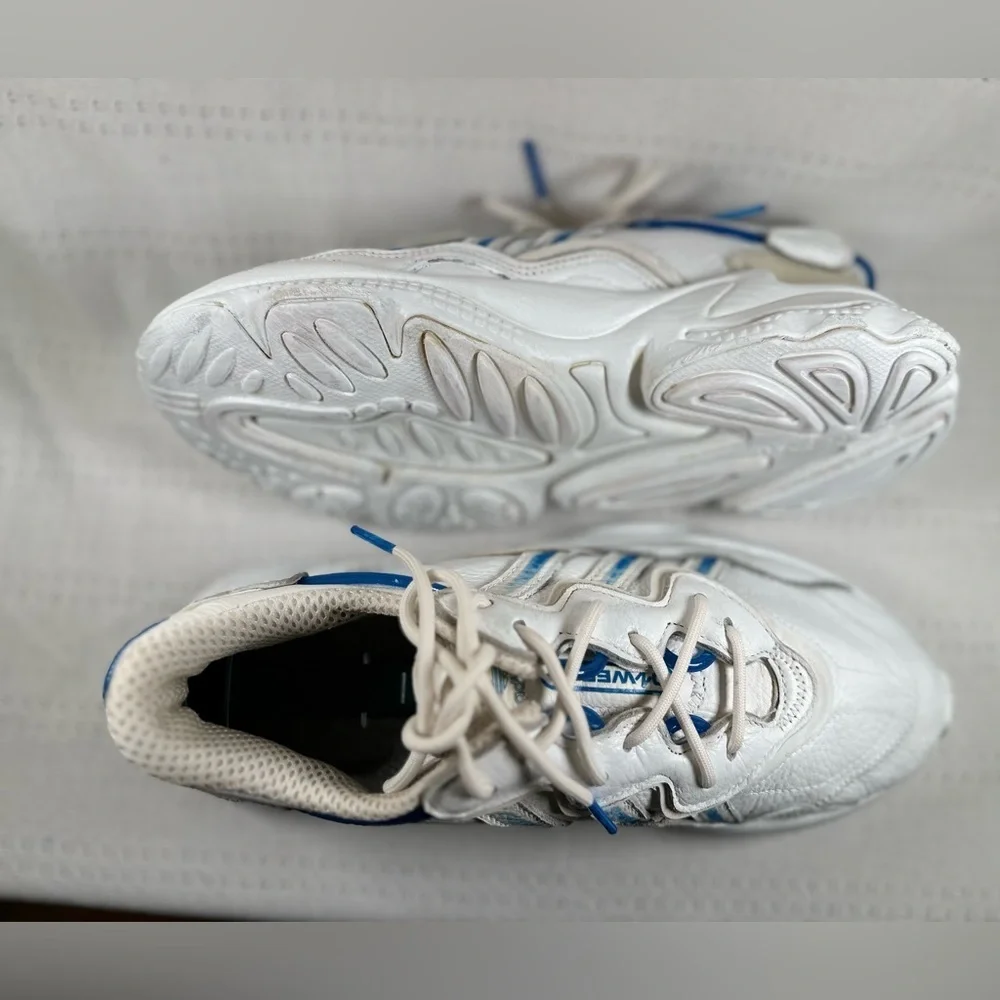 adidas Ozweego 'White Blue Bird' GX1023